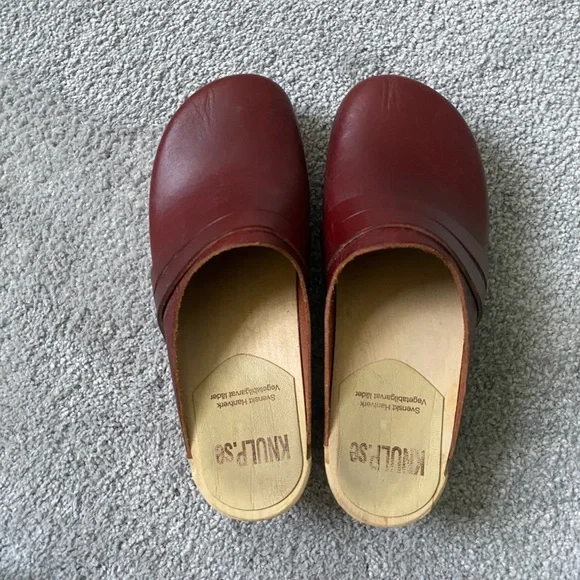 Women's Red Leather Swedish Clogs - Picture 5 of 6